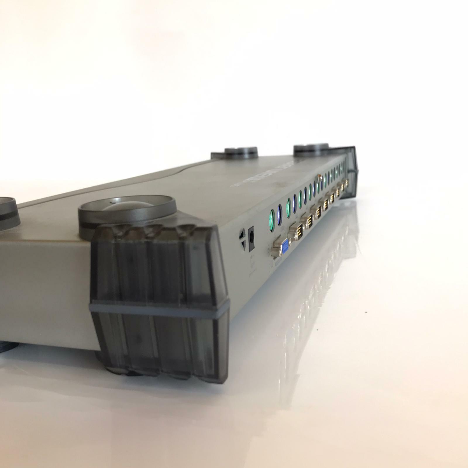 ATEN  MasterView (CS88A) 8-Ports External KVM switch PS/2