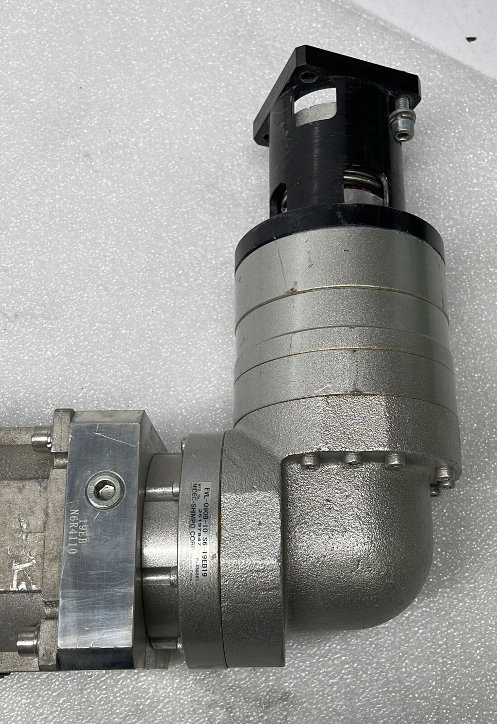 Nidec Servo Motor 095E3C600BBCAA100190-SNPP W/ EVL-090B-10-S6-19EB19