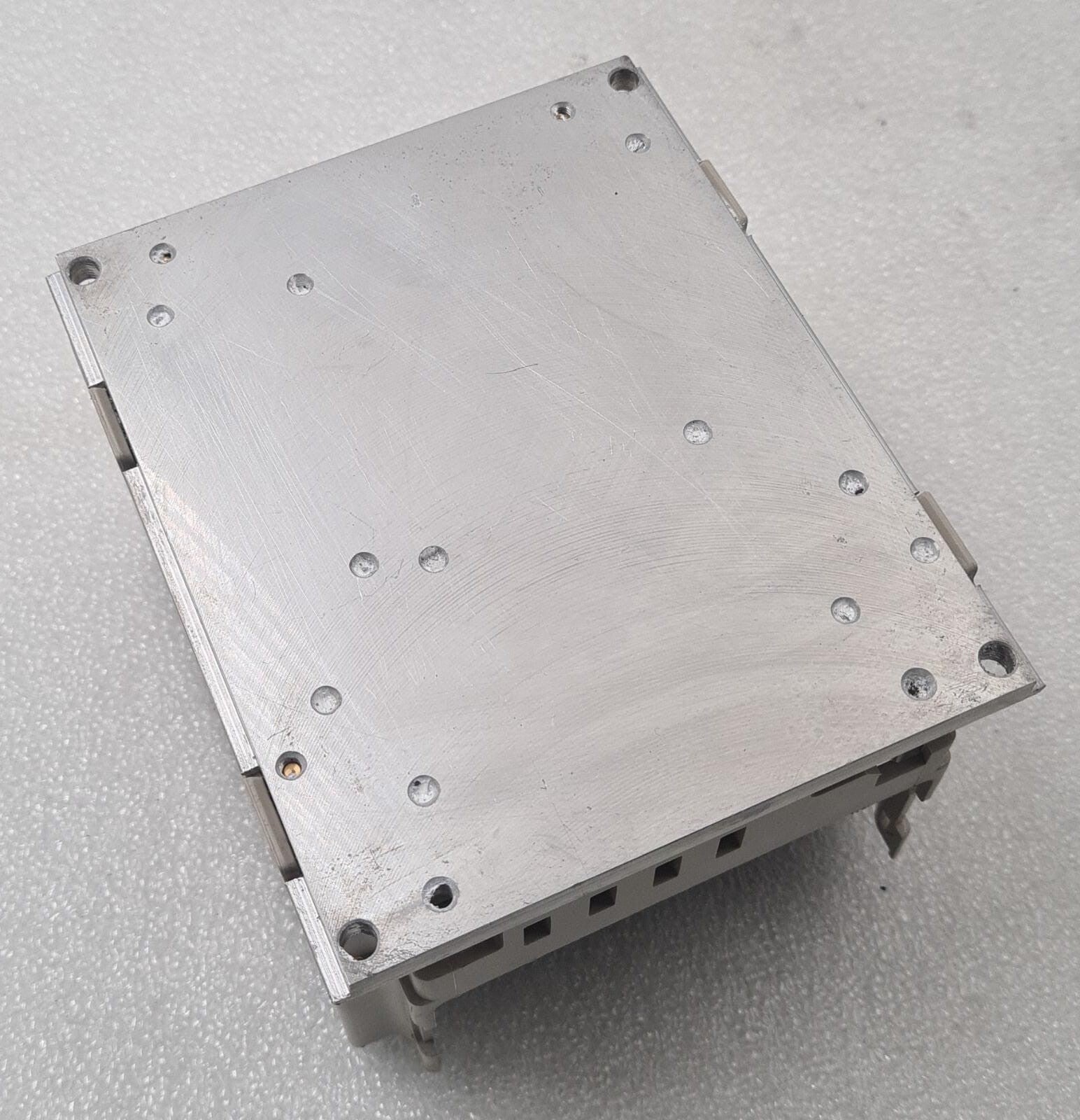 YASKAWA LV CIMR-V7SC22P2 A53610098 GEN3 INVERTER ASSEMBLY 200V 3PH 2.2KW E131457