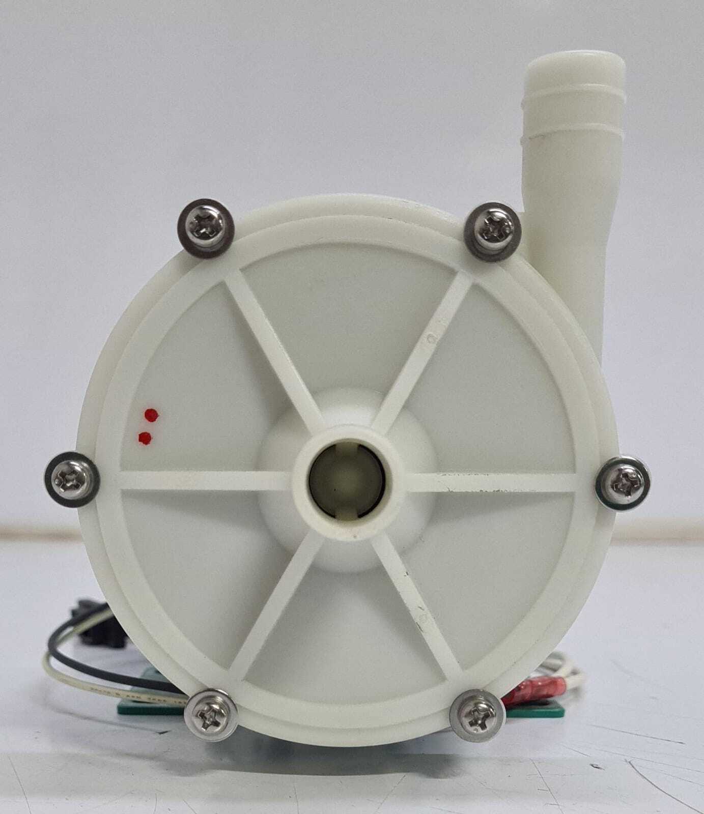 Iwaki Magnet Pump MD-20RZ-NC03 11/10 l/m 100V - Turquoise Color