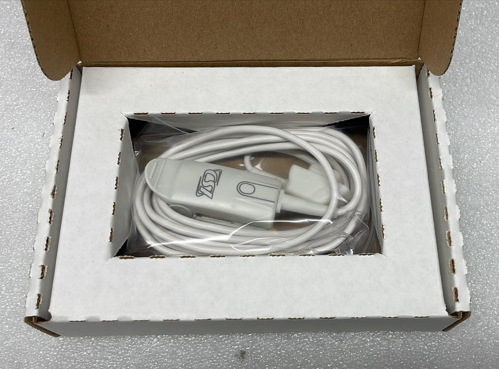 CSI Criticare Systems 504DX Digital Oximeter Monitor W/ 934-10DN Finger Sensor