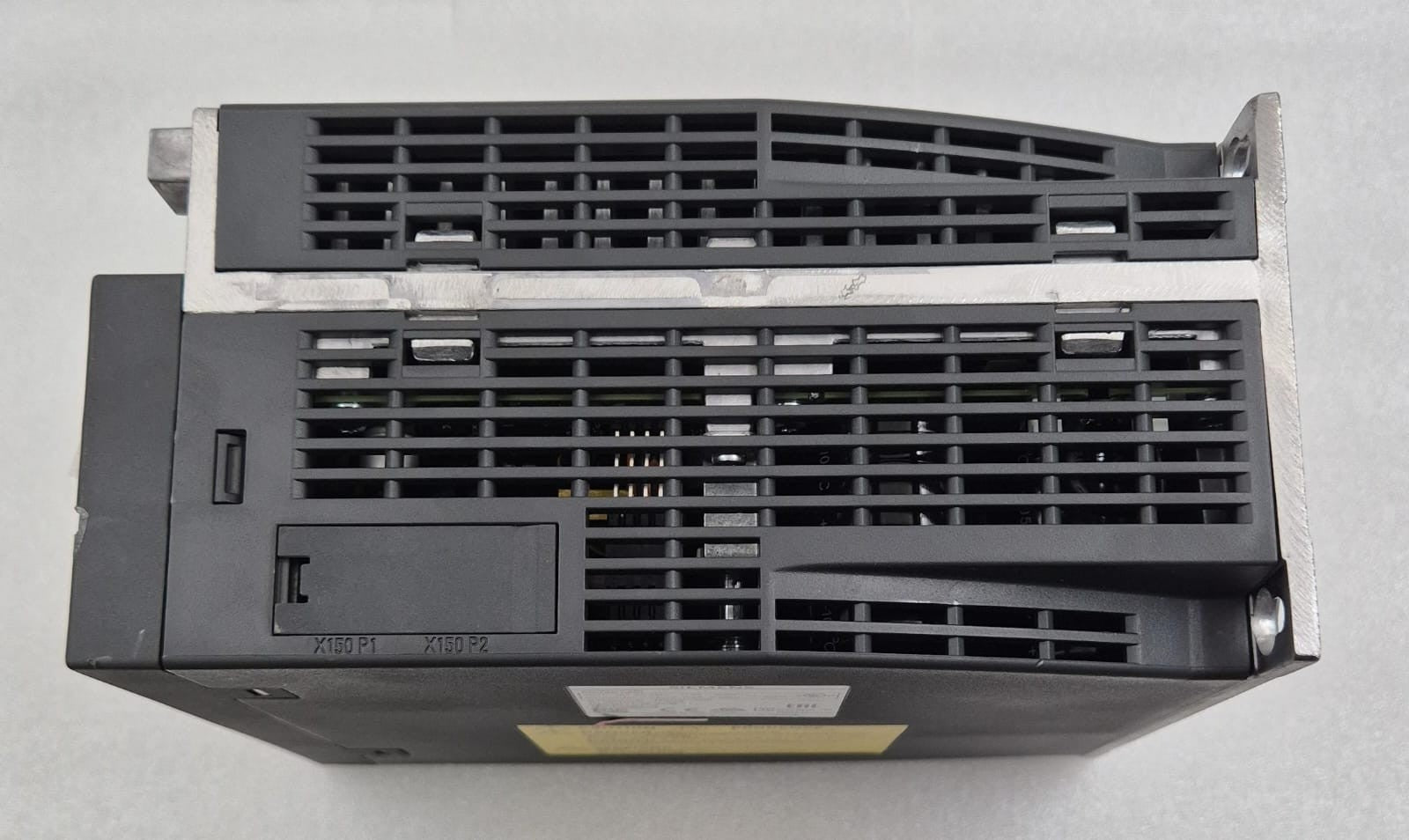 Siemens SINAMICS V90 PROFINET 6SL3210-5FB11-5UF0 ventilation grill view