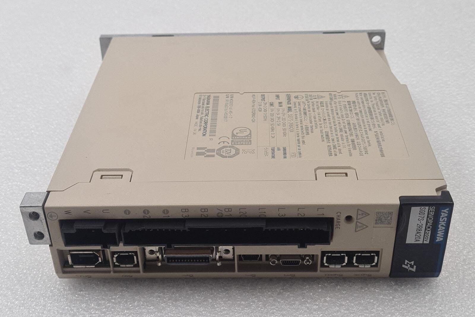 YASKAWA SERVOPACK SGD7S-2R8A20A Servo Driver 200V