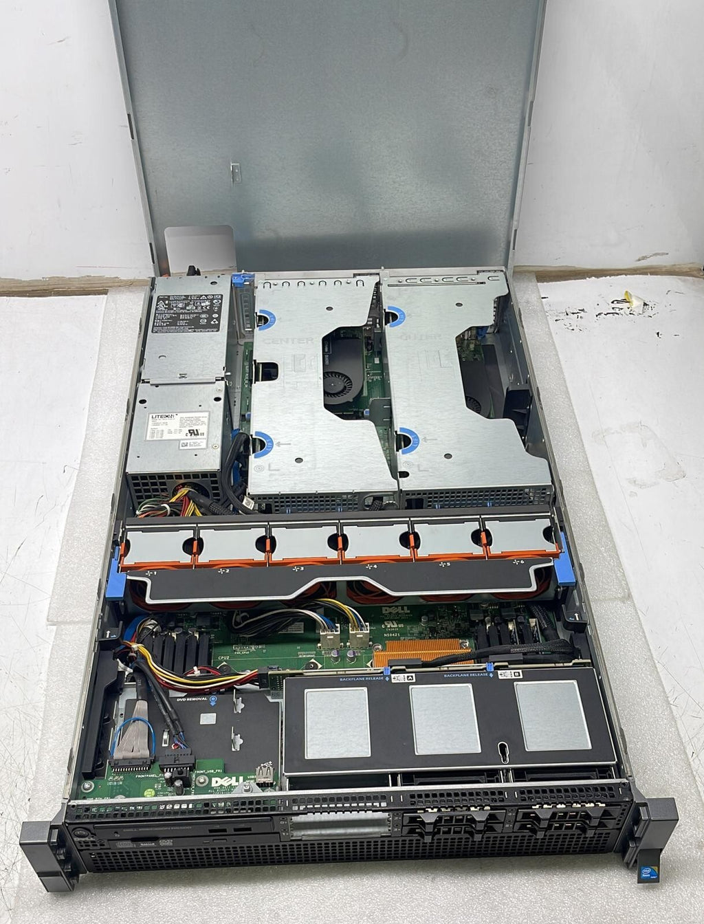 DELL PRECISION R5500 E15S001 SERVER RACK MOUNTABLE SEMI BAREBONE