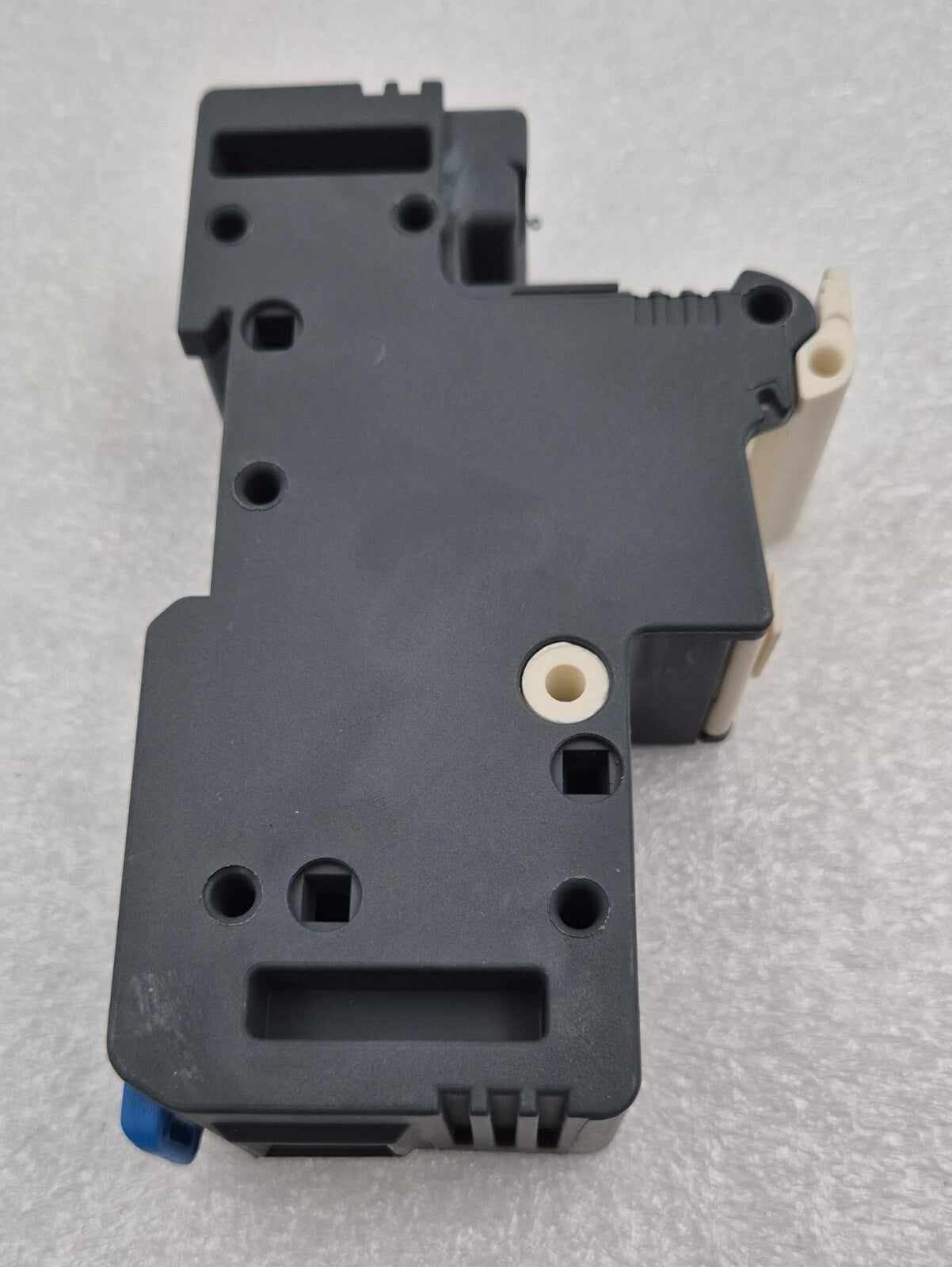 [LOT 6 PCS] SCHNEIDER ELECTRIC DF221 22x58 Fuse Carrier TeSys DF Series 1P 690V