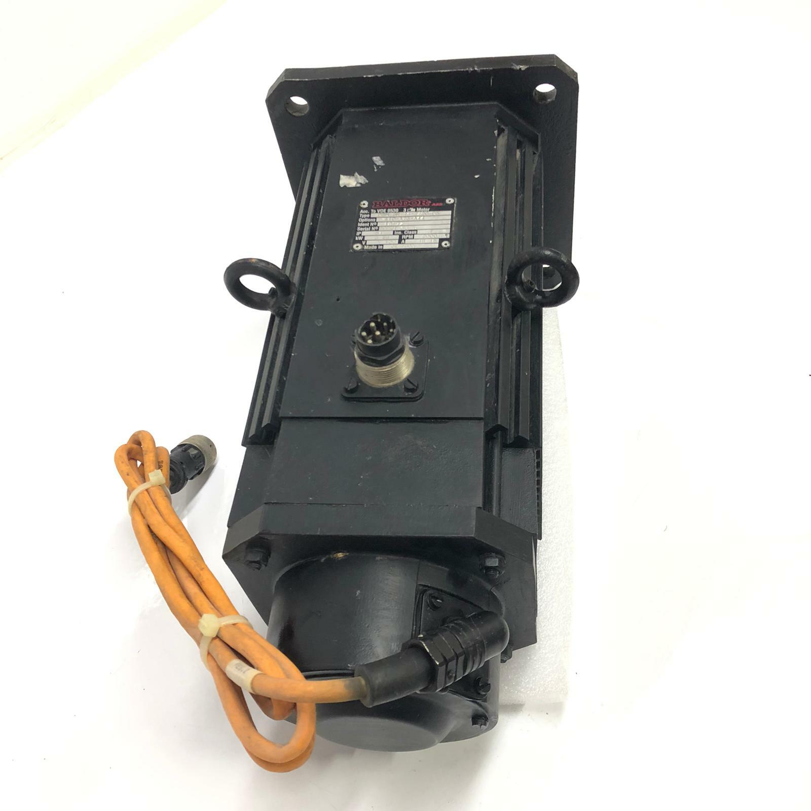Baldor Servomotor BSM 6R-14-2/20-B5 A10-A23-A44 19472 3.58Kw 130V 18.15A 2000Rpm