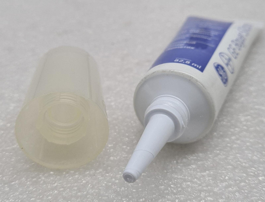 GE Bayer Silicones RTV162Q 06N014 WHITE Silicone Rubber Adhesive Sealant 82.2 ml