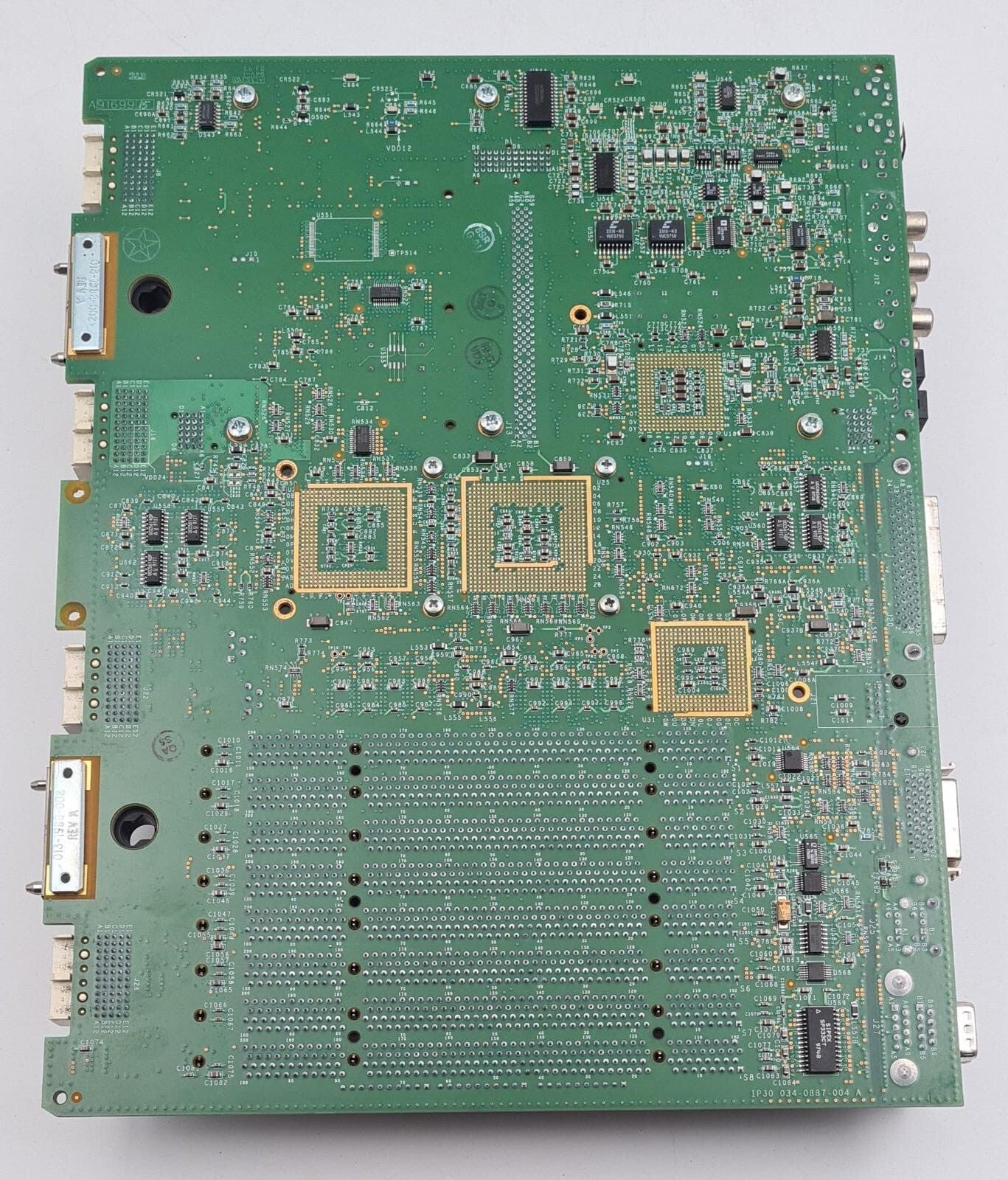 SGI Silicon Graphics Octane Motherboard 030-0887-005 B W/ 4* 64MB RAM