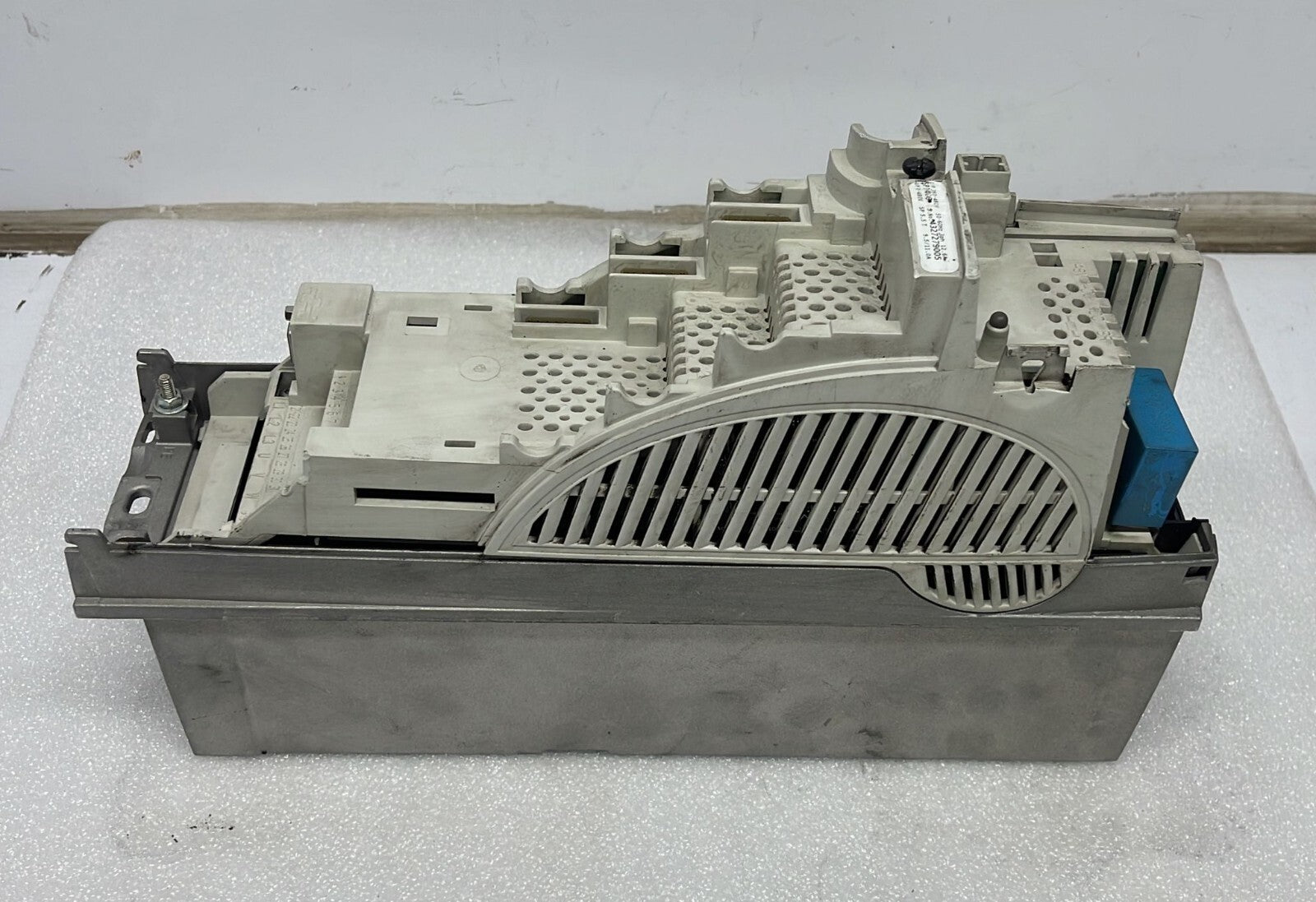 Emerson Unidrive SP1406 380-480V 4.0/5.5kW 50-60Hz Frequency Converter **AS-IS