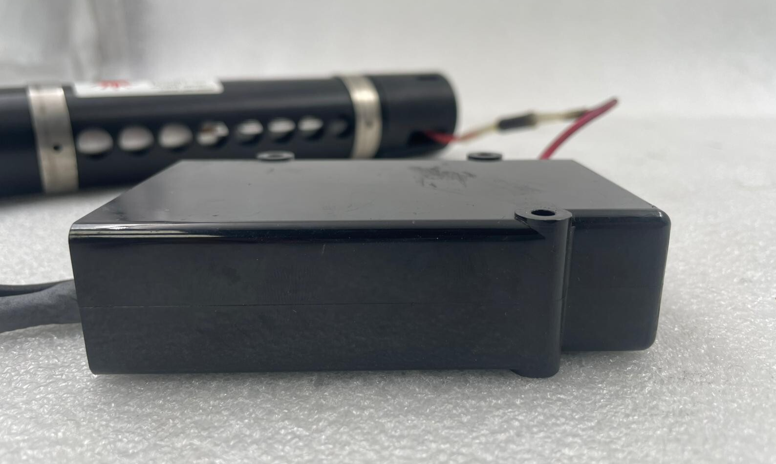 MELLES GRIOT 05-LPM-939-065 Power Supply W/ Laser Light Head