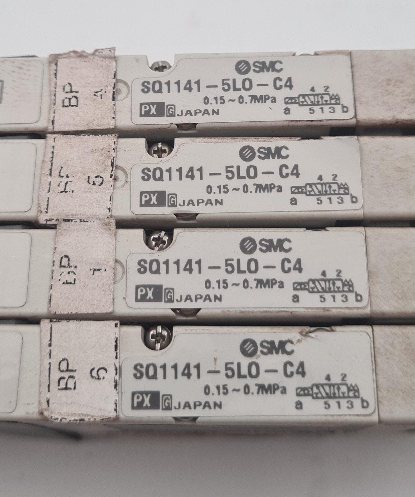 [LOT OF 4] SMC solenoid valve Bank 4* SQ1141-5LO-C4