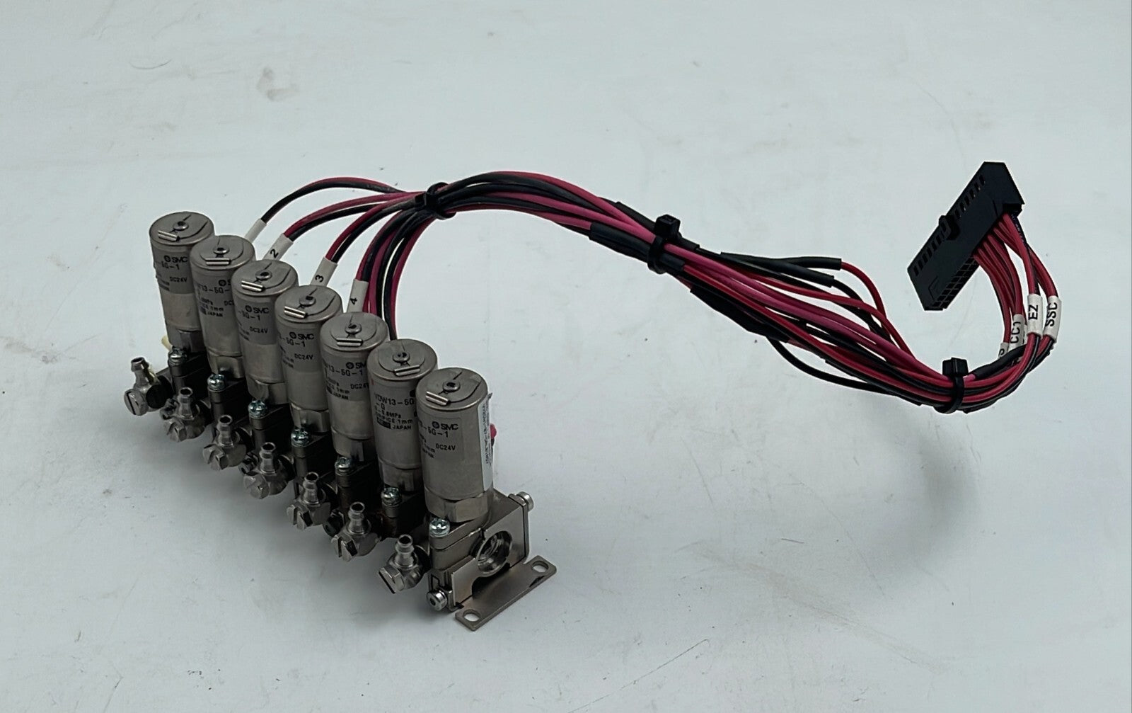 SMC VDW13-5G-1-G solenoid valve lot of seven with wiring harness for pneumatic automation systems