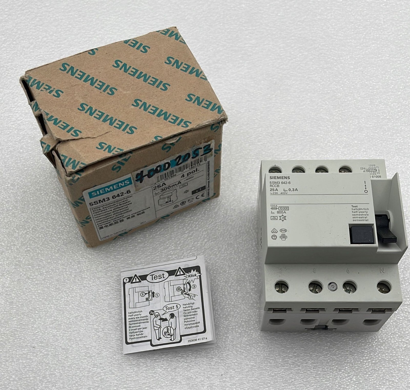 NEW** Siemens 5SM3 642-6 RCCB Circuit breaker 24A 4-Pol 300mA 400V