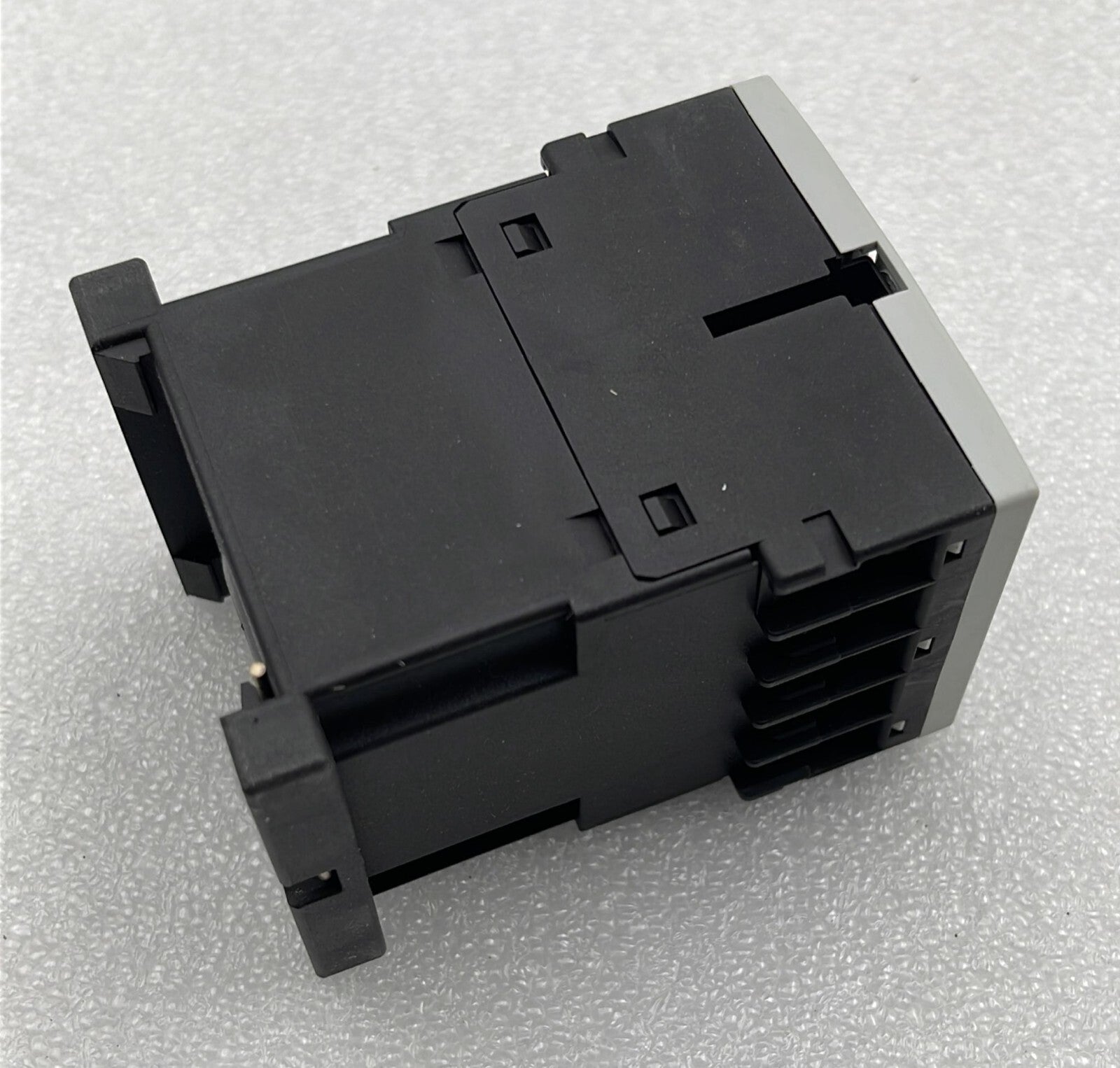 [LOT OF 5] NEW - Siemens 3RH1131-1BF40 Auxiliary contactor 3ZX1012-0RH11-1AA1