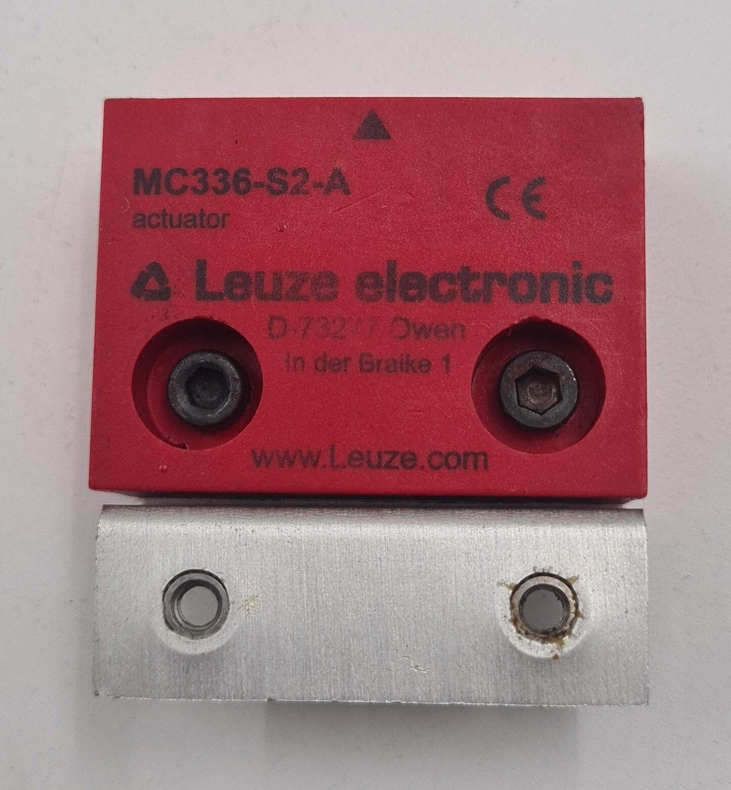 Leuze Electronic MC336-S2 Magnetic Interlock Sensor & MC336-S2-A Actuator