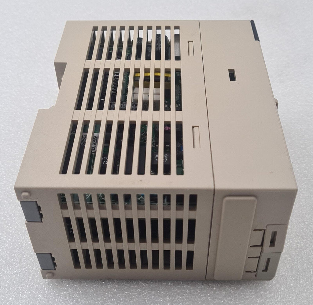 YASKAWA MP3300 MBU-304 MP3300iec JEPMC-BU3304-E VER. A05 PLC Controller
