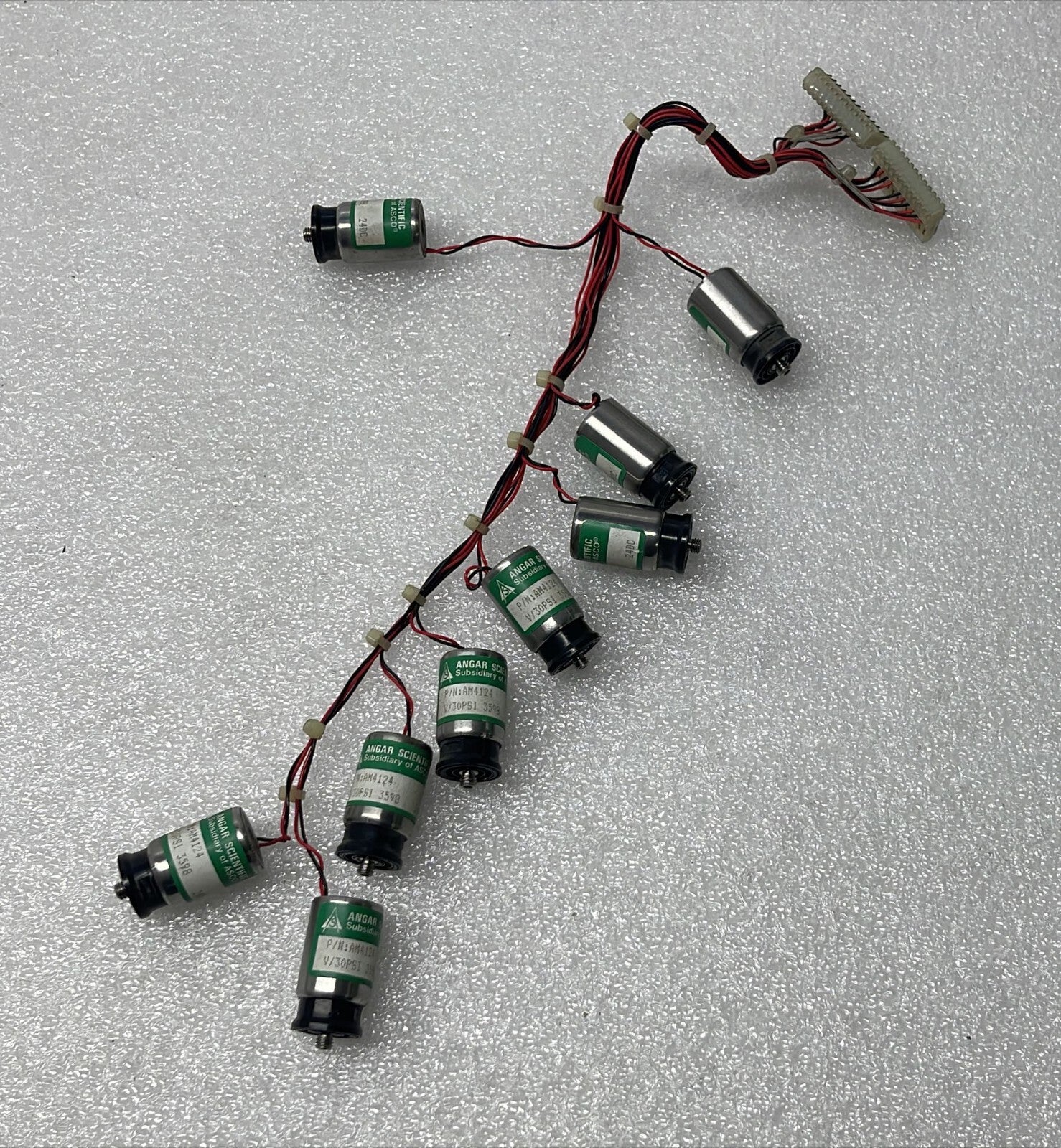 [LOT OF 9] ANGAR SCIENTIFIC AM4124 V/30PSI 3598 24DC