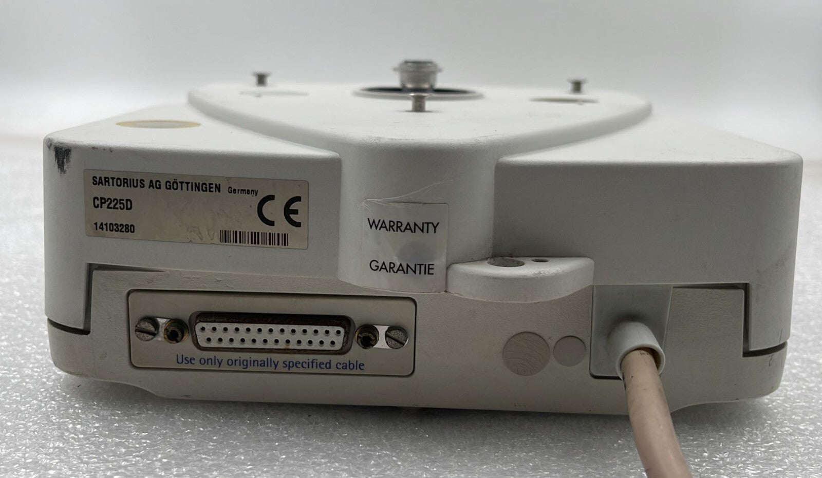 Sartorius CP225D laboratory analytical balance ** AS IS