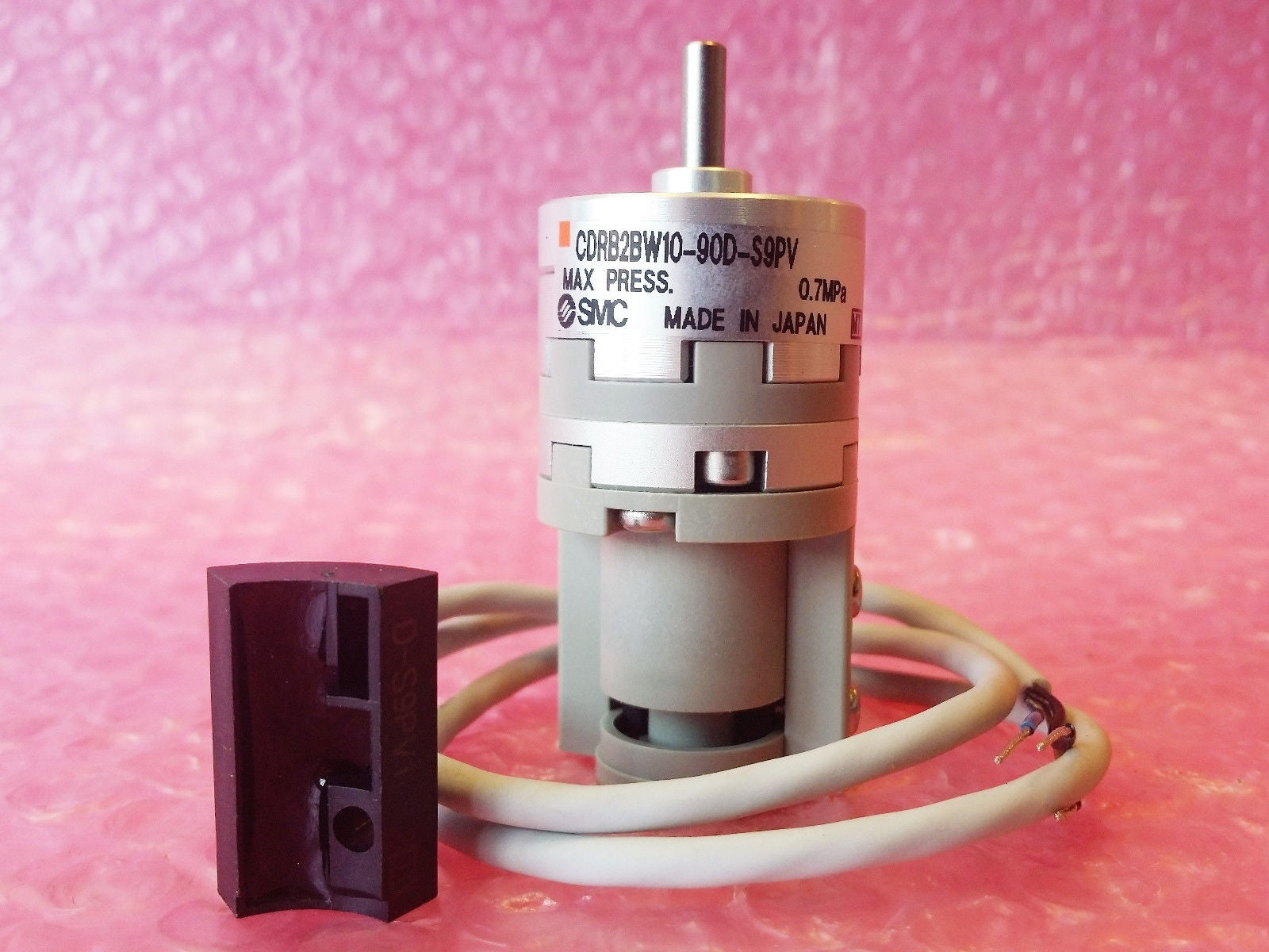 Smc CDRB2BW10-90D-S9PV Mini Rotary Actuator Pneumatic Cylinder Cable D-S9PV1