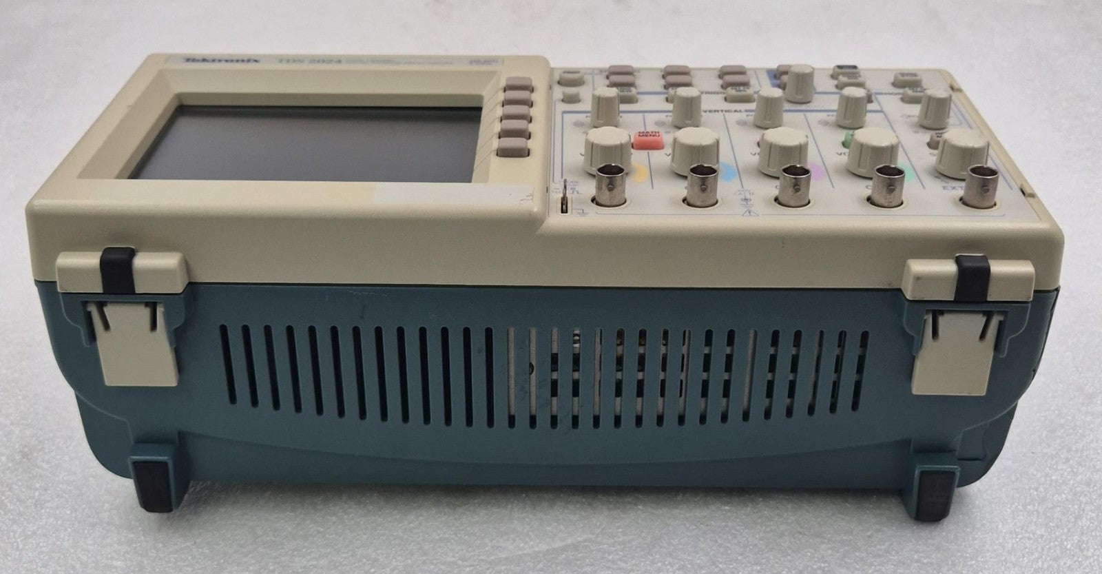 Tektronix TDS2024 Four Channel Digital Storage Oscilloscope 200MHZ 2GS/s *AS-IS*