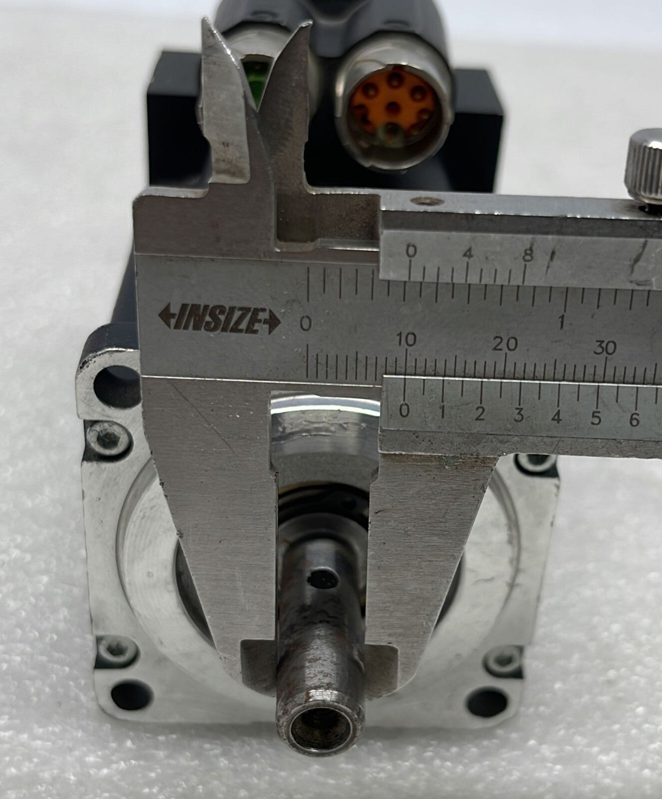 B&R Automation 8LVA23.B1030D027-0 Synchronous Servo Motor