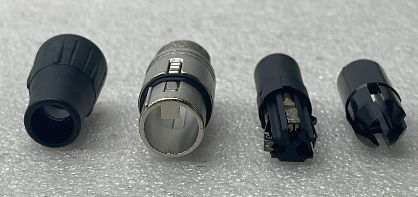 [LOT OF 36] NEUTRIK 221 702 3 POLE XLR SOCKET NC3FXY