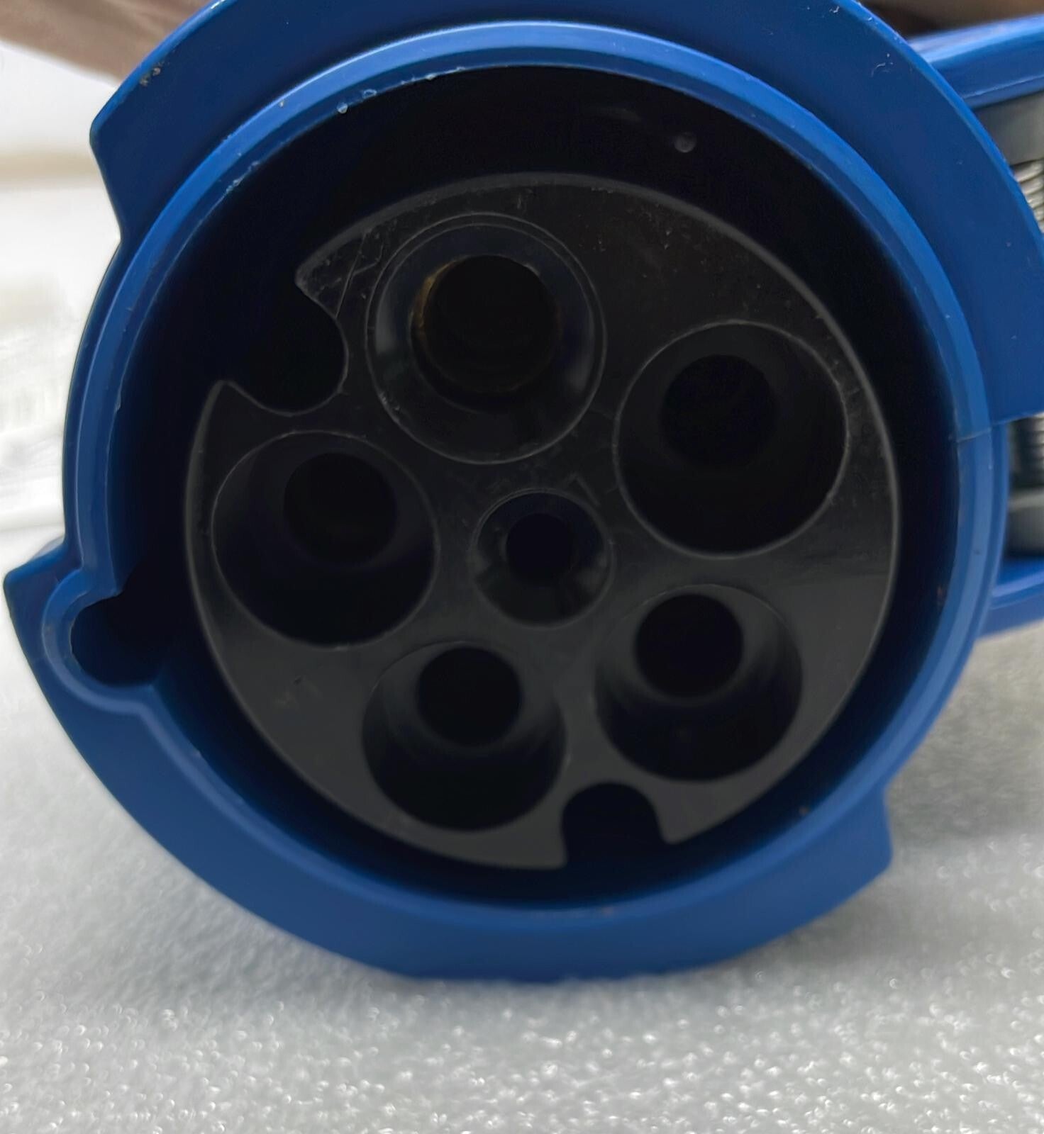 NEW - HUBBELL HBL5100C9W 4 POLE 5 WIRE GROUNDING 100A 3Ohm 120/208V