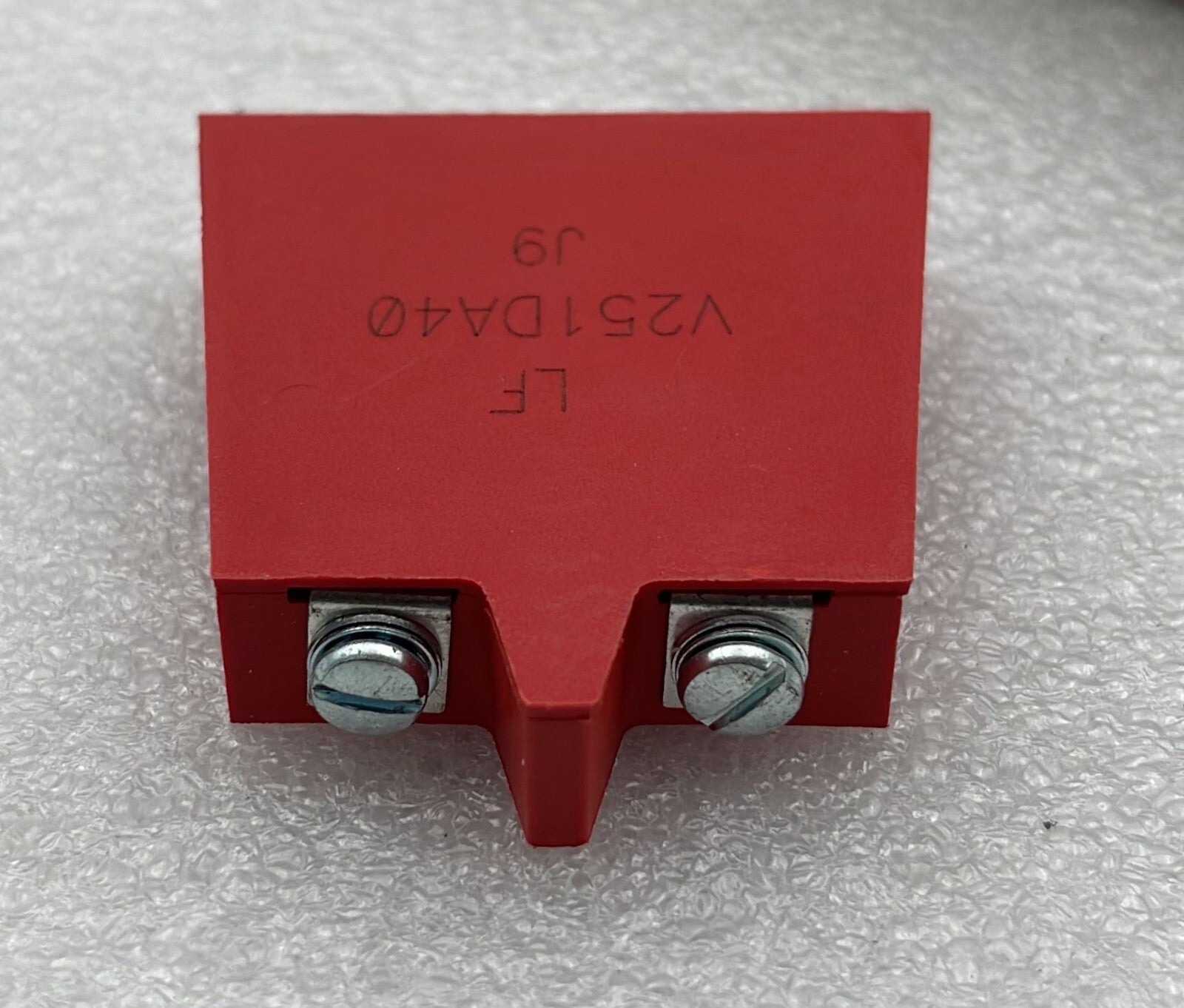 [LOT OF 7] Littelfuse V251DA40 Varistors 250V 40kA 5000pF
