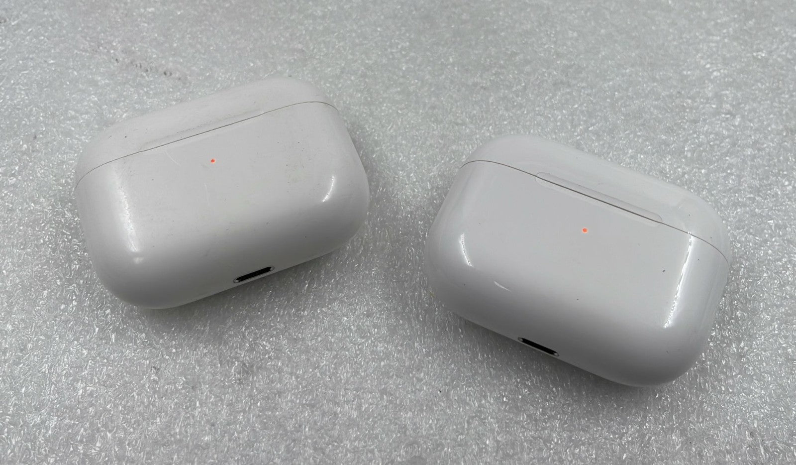 [LOT 2] Apple AirPods Pro 1st Gen Replacement Charging Case Genuine A2190