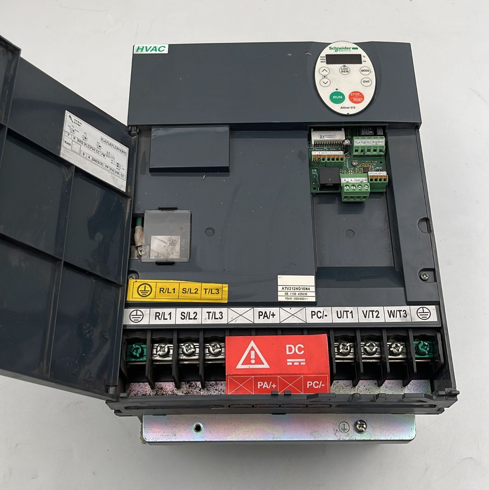 Schneider Electric HVAC Altivar ATV212HD15N4 AC Drive 15kW 20HP