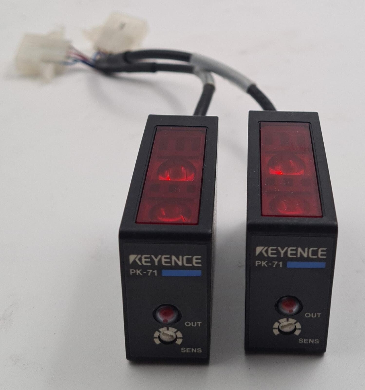 [LOT OF 2] KEYENCE PK-71 Photoelectric Sensor 12-24V E7200-61687