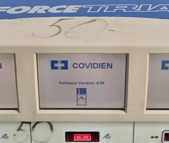 COVIDIEN ValleyLab FORCETRIAD V4.00 ESU *FOR PARTS* #3
