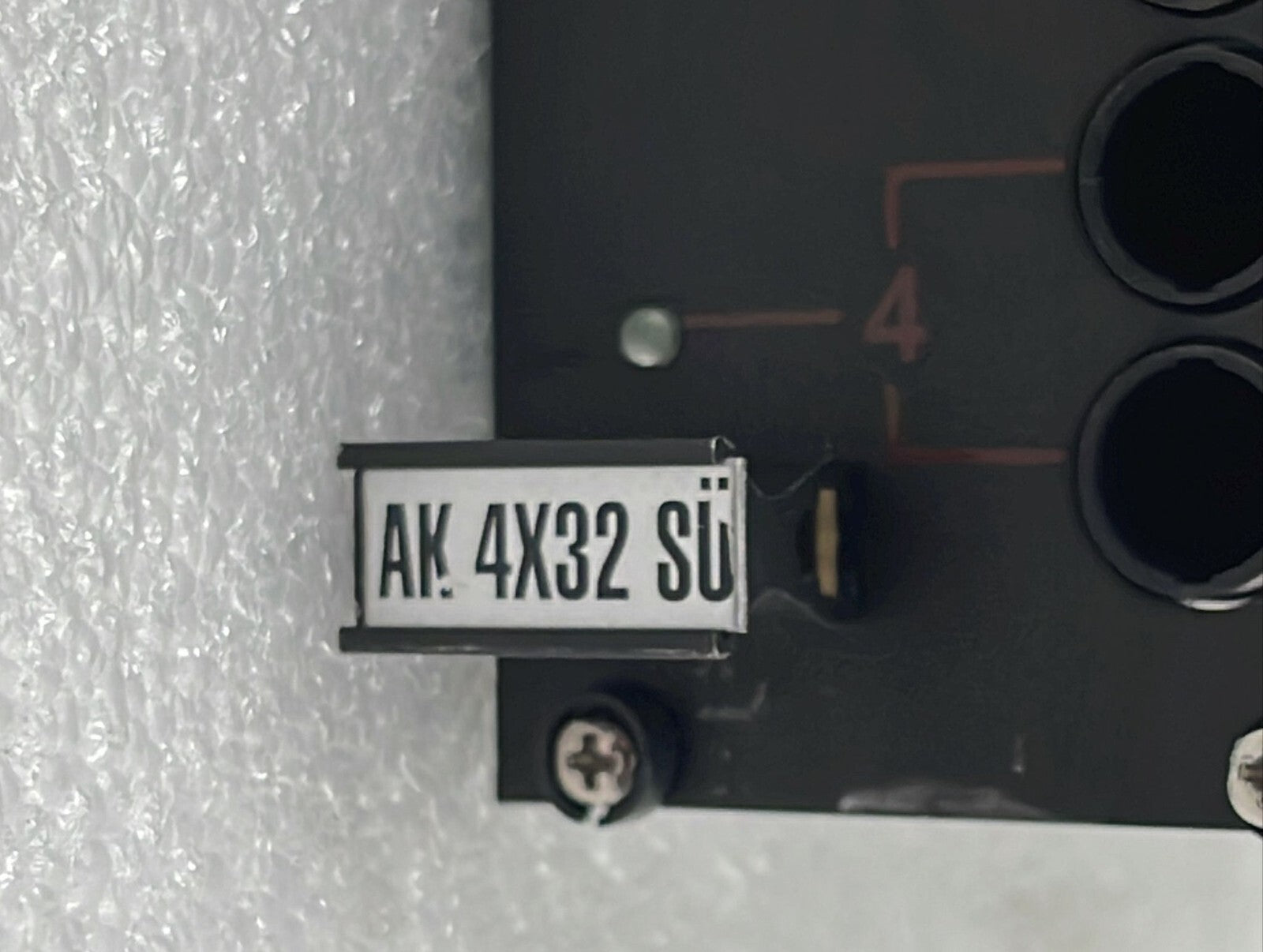 Beghelli Prazisa AK 4x32 SU Operation & Monitoring Module AK 4x32 SÜ