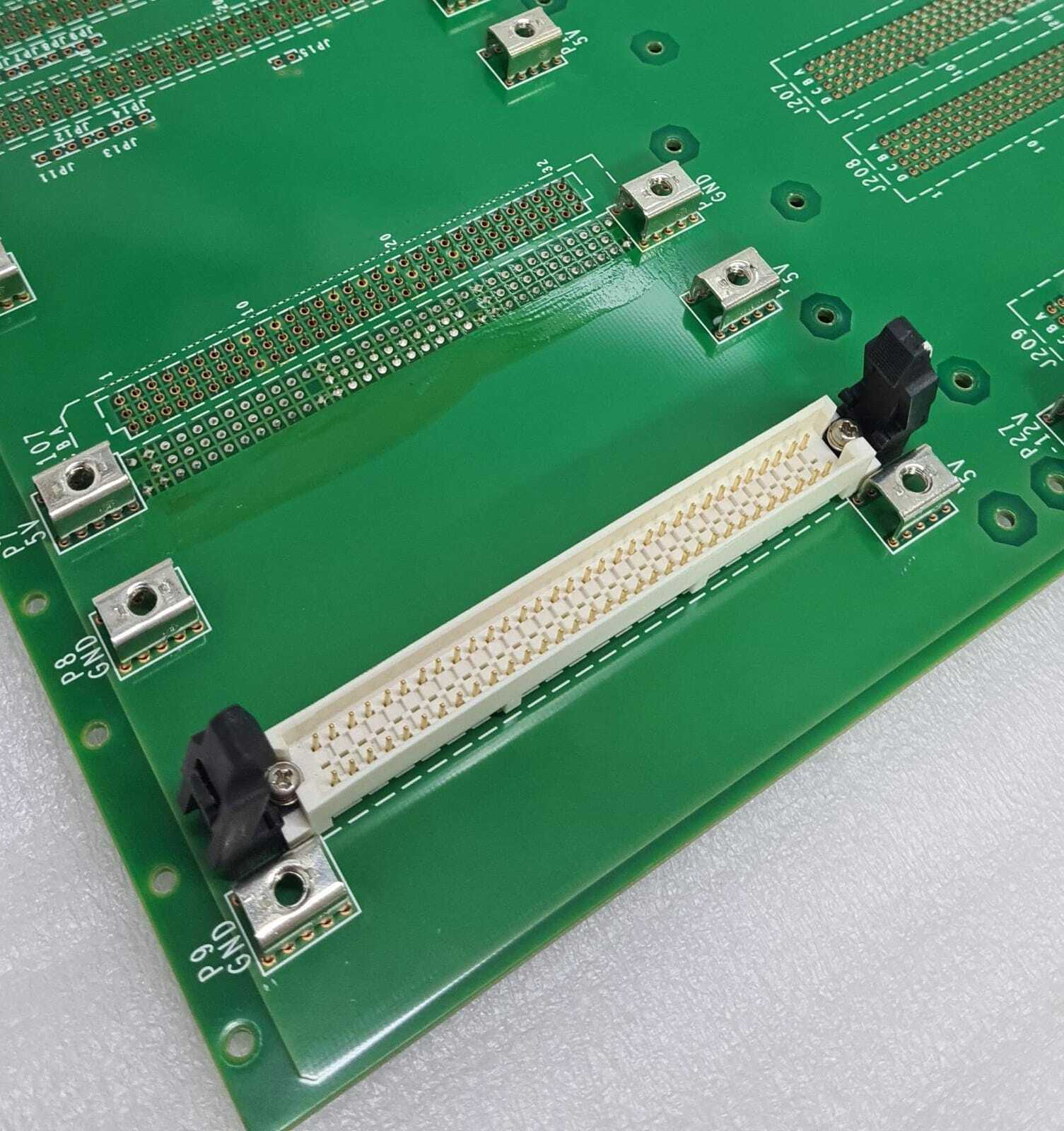 HITACHI MOTHER-B P/N 768-5037 BACKPANEL Board C 17685137 - no metal bracket