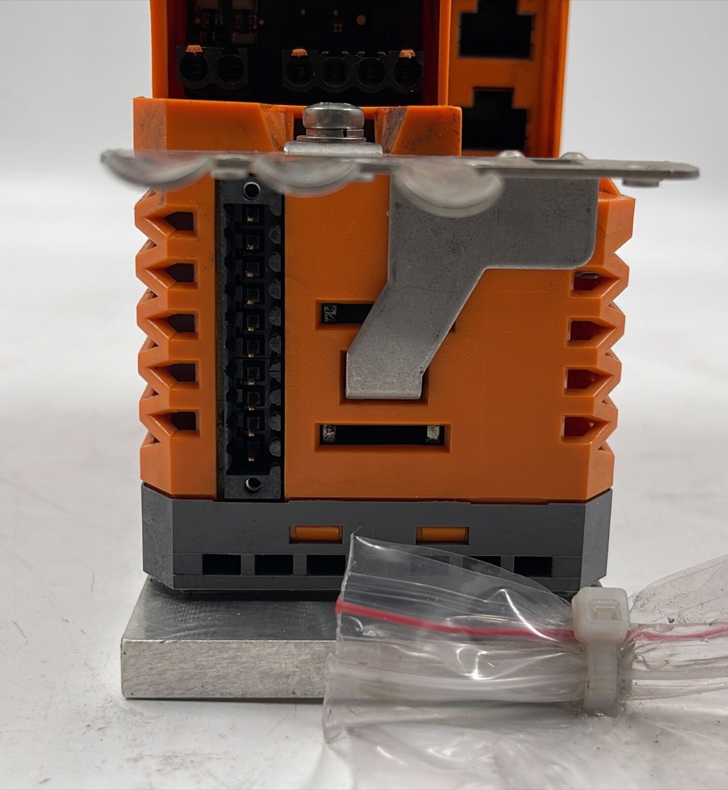 B&R Automation ACOPOS Micro 100D Servo Drive 80VD100PD.C022-01 Rev. D0  **AS-IS