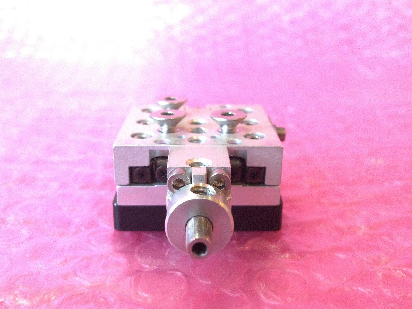 Travel Translation Stage With Mounting Holes