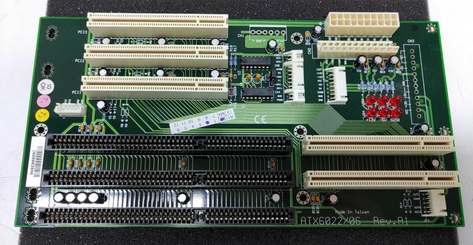 ATX6022/06 REV.A1 / 310-41112-00 / 1 ISA / 3 PCI / 2 PICMG Backplane AXIOMTEK