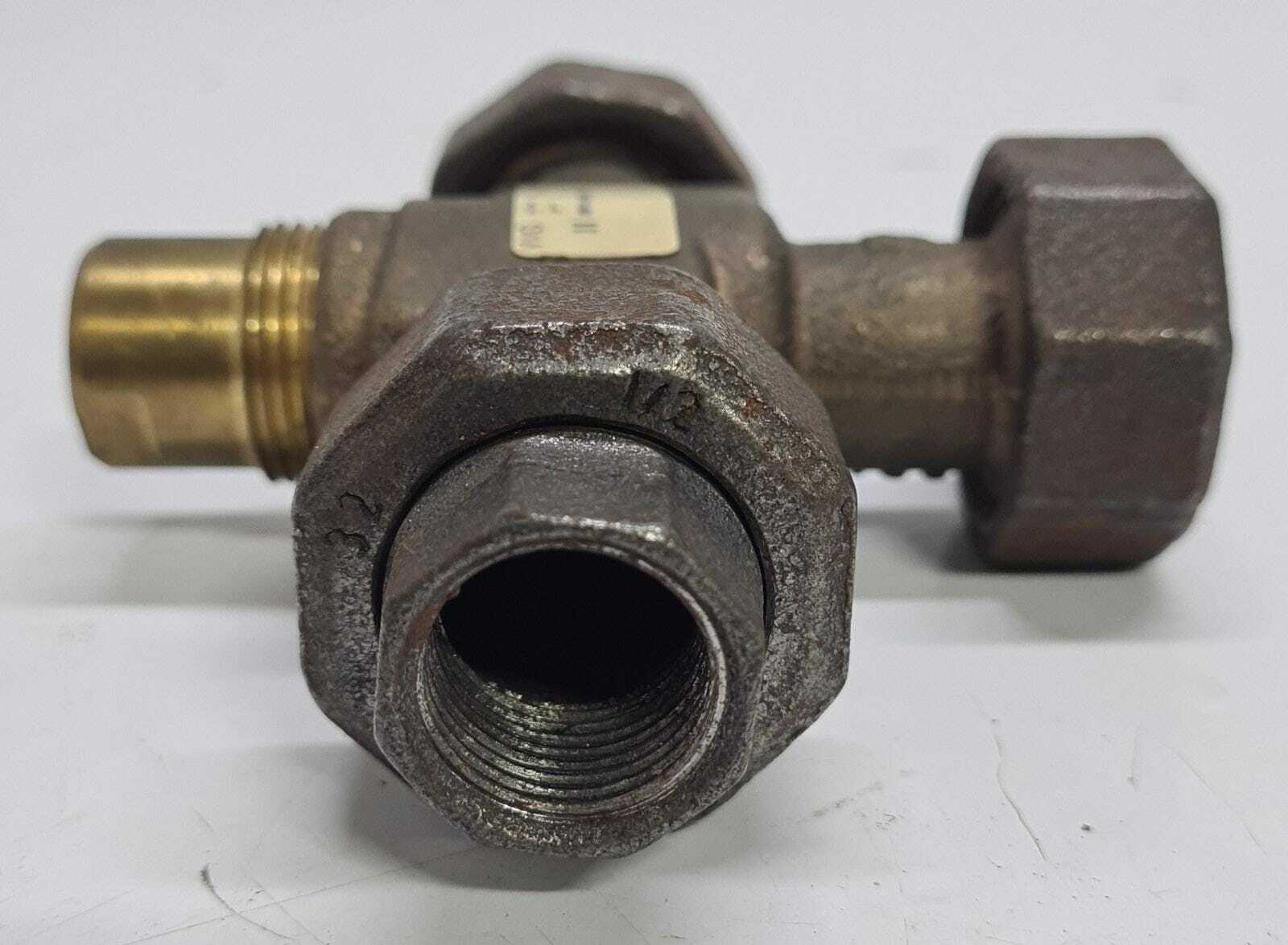 Siemens VVG44.15-1 2-Way Valve A-AB PN16 Rg5 Threaded Water Pipe Valve