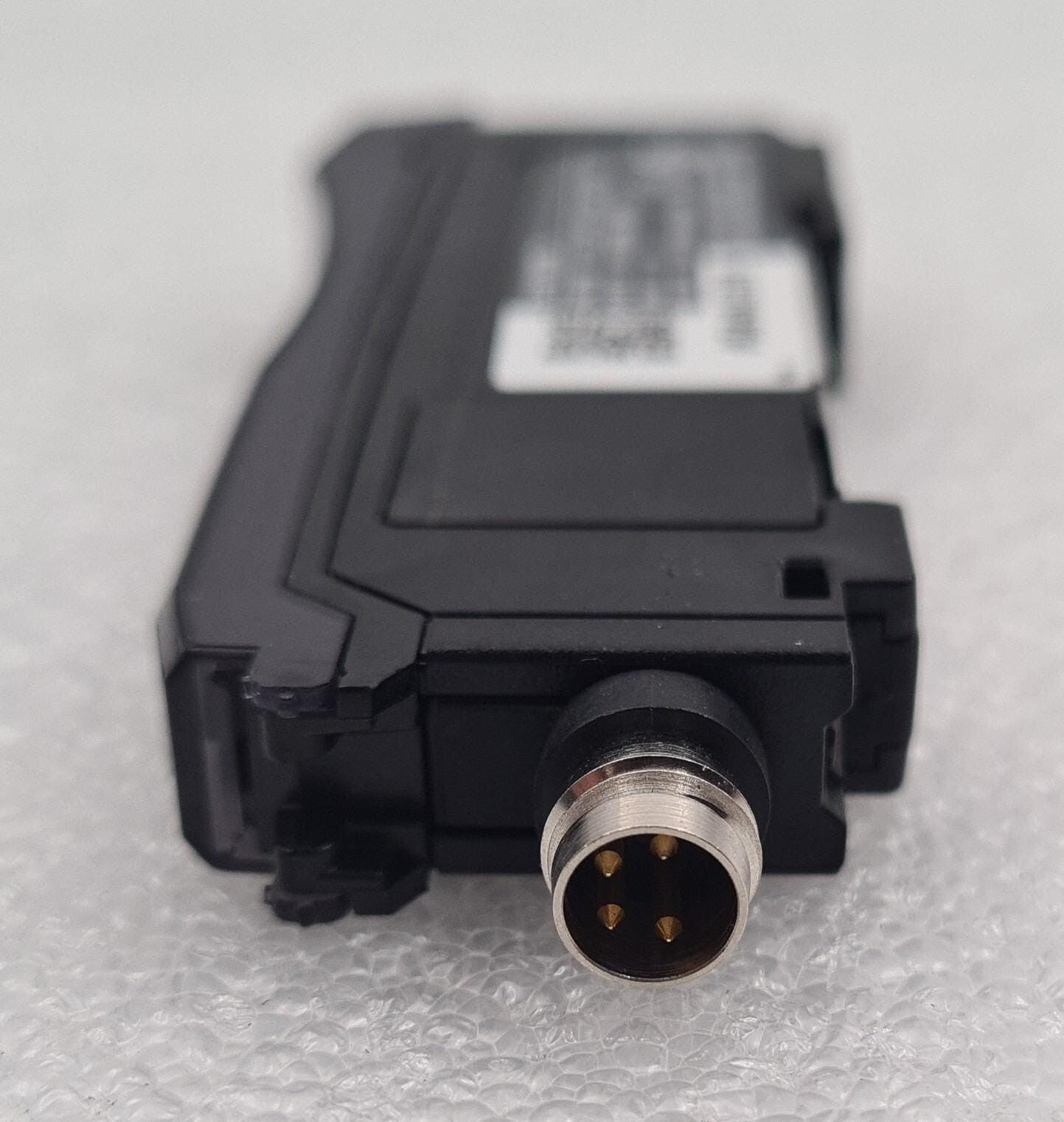 KEYENCE LV-N11CN Digital Laser Sensor Amplifier M8 Connector