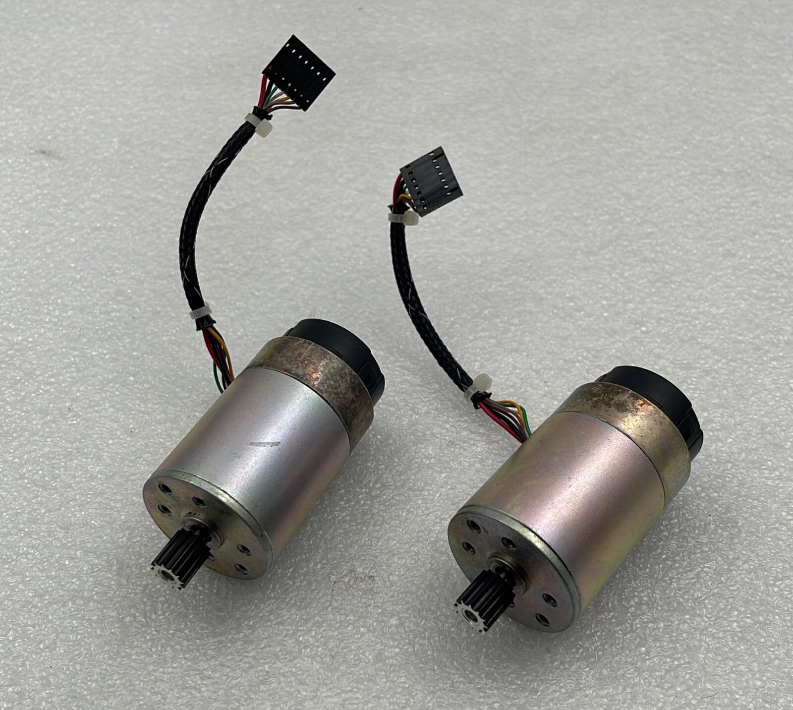 [LOT OF 2] Pittman Ametek 9233E740 Motor 23R3169 EC H80474L 24VDC 256 CPR