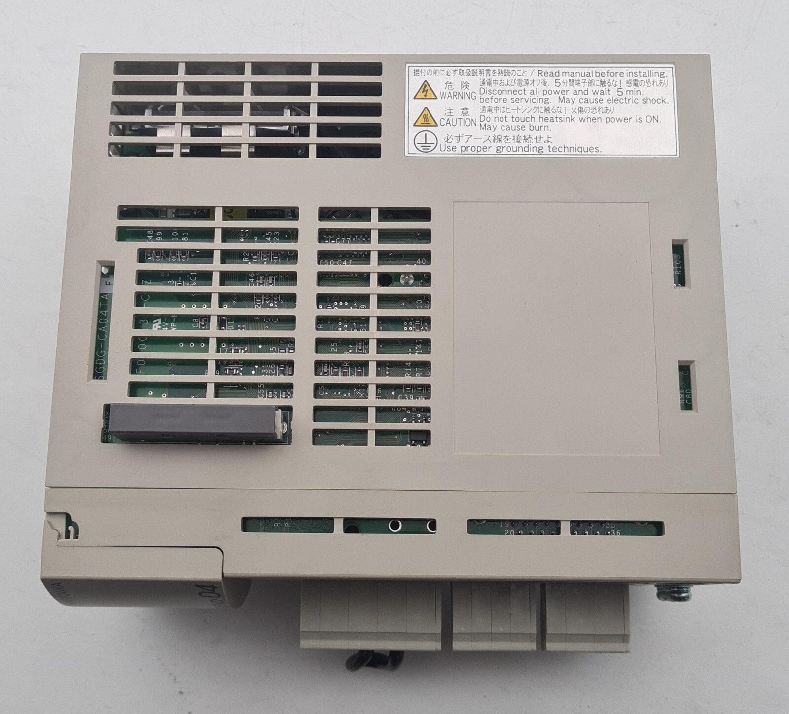 YASKAWA LEGEND 04 SERVOPACK SGDG-04GT Y3P F Servo Drive