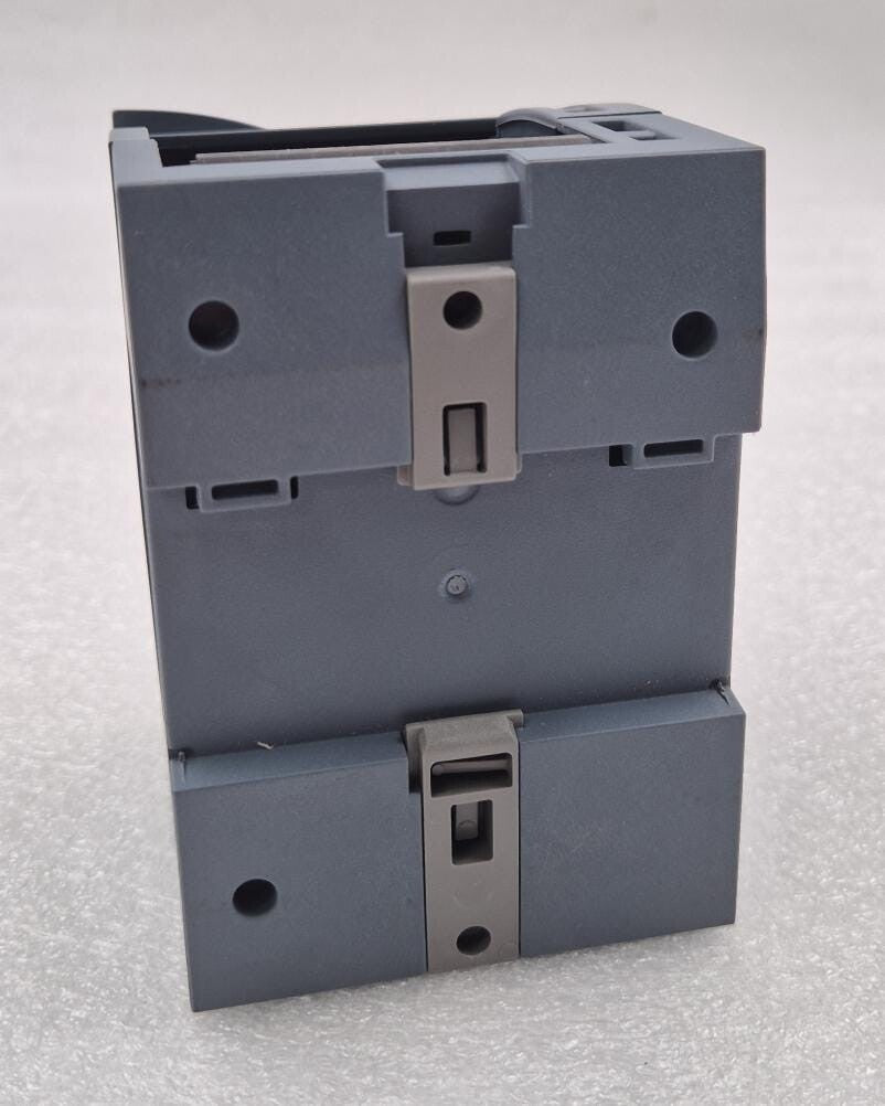 Siemens SIMATIC S7-1200 SM 1223 DC/DC 6ES7 223-1BL32-0XB0 DIGITAL I/O 24VDC