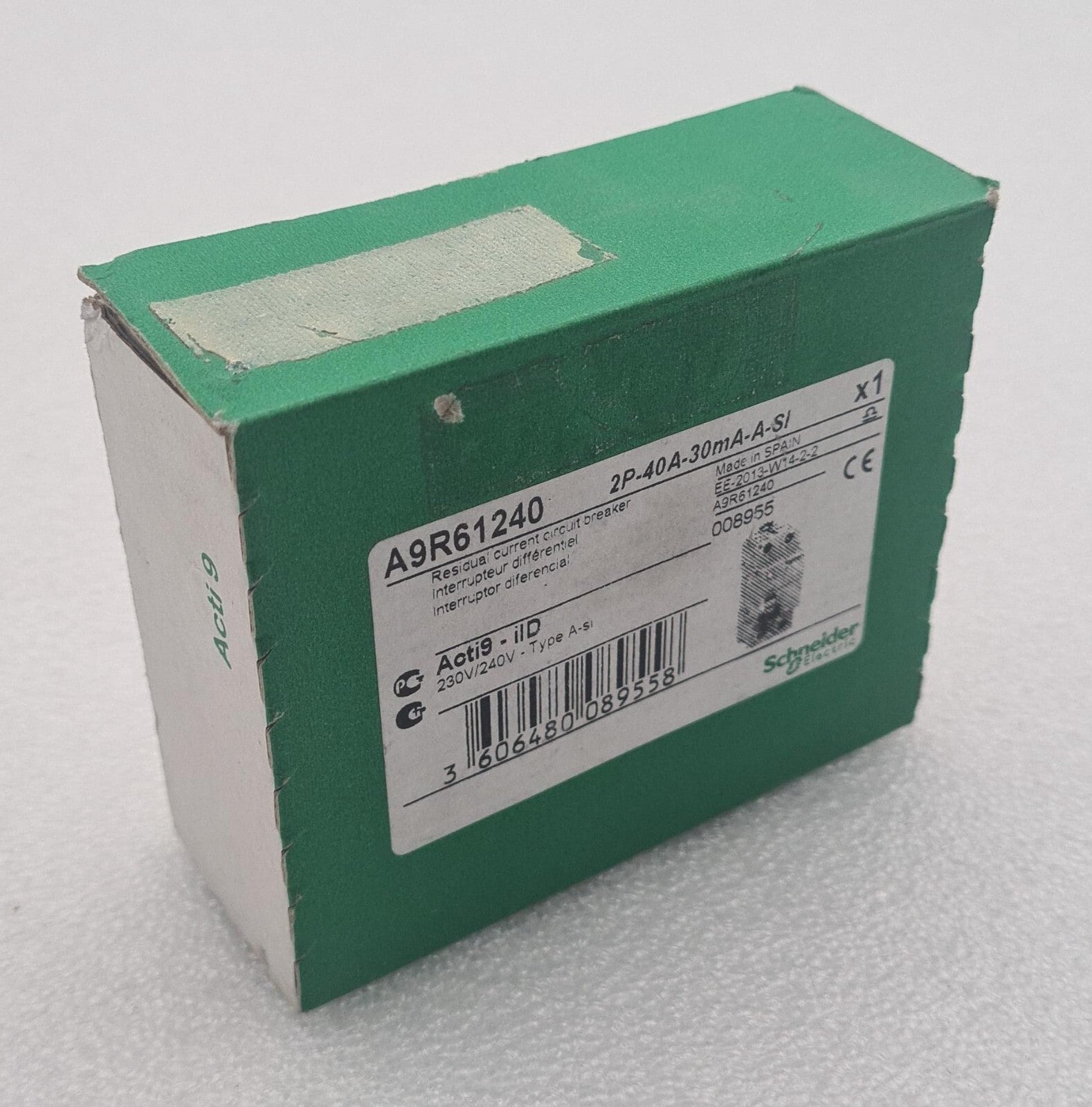 NEW - Schneider Electric Acti 9 iID A9R61240 Circuit Breaker 2P 40A 30mA A-SI