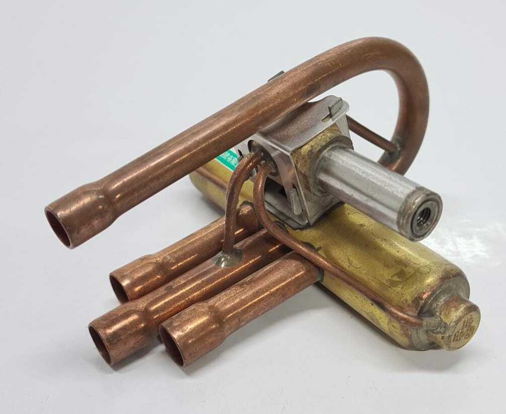 SHF-4-23U coil DC12V Three-flower four-way reversing valve for Air Conditioning