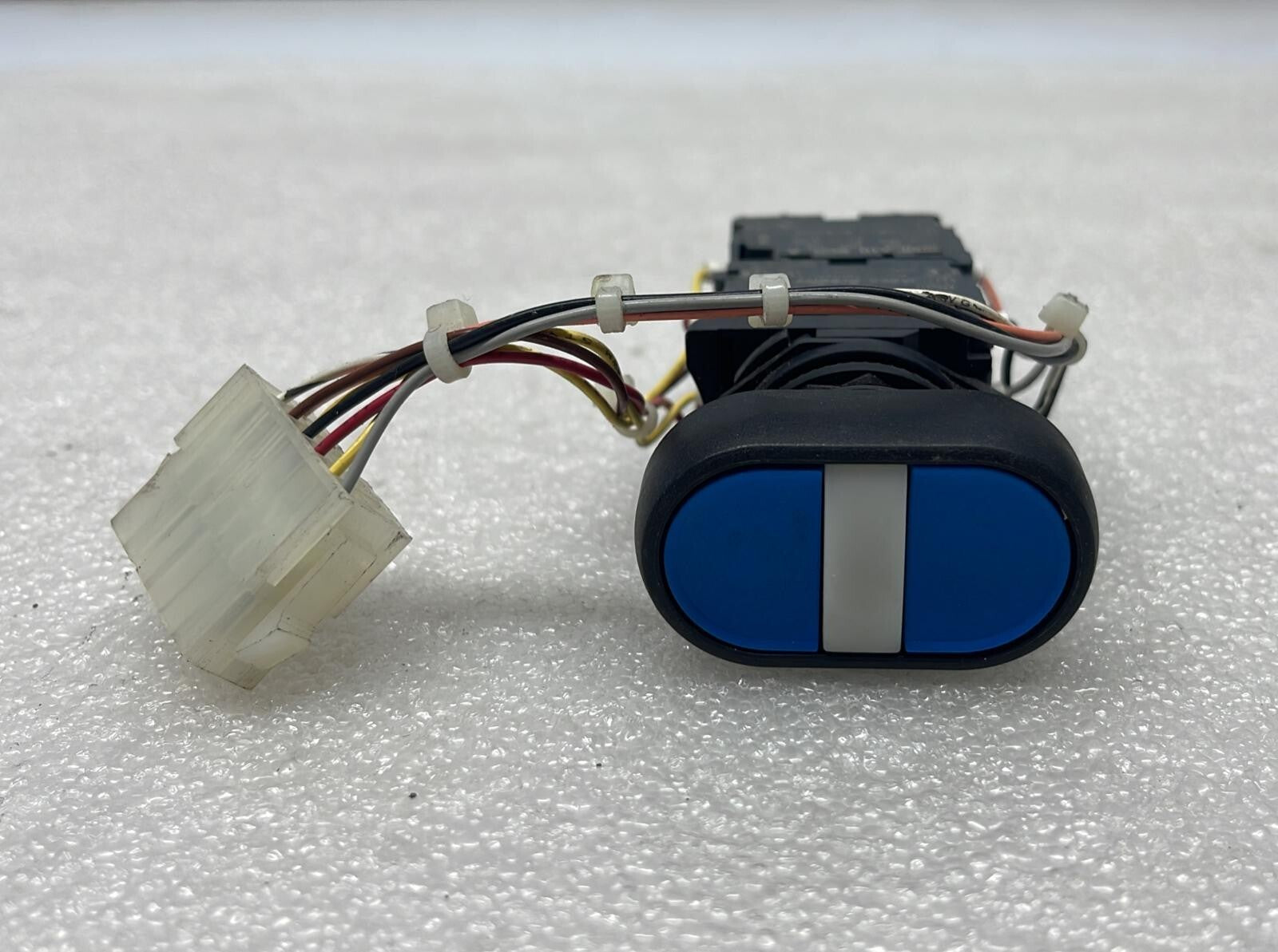ALLEN BRADLEY 800F-X10 DUAL BUTTON BLUE