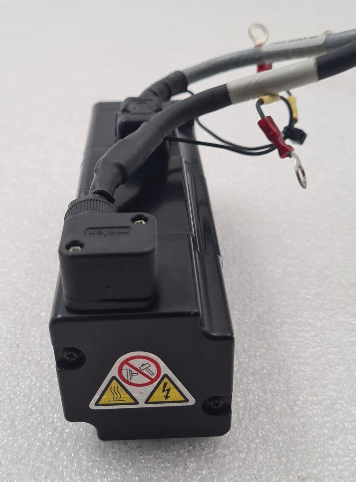 YASKAWA SGMAV-01ADA6C AC SERVO MOTOR **AS-IS**