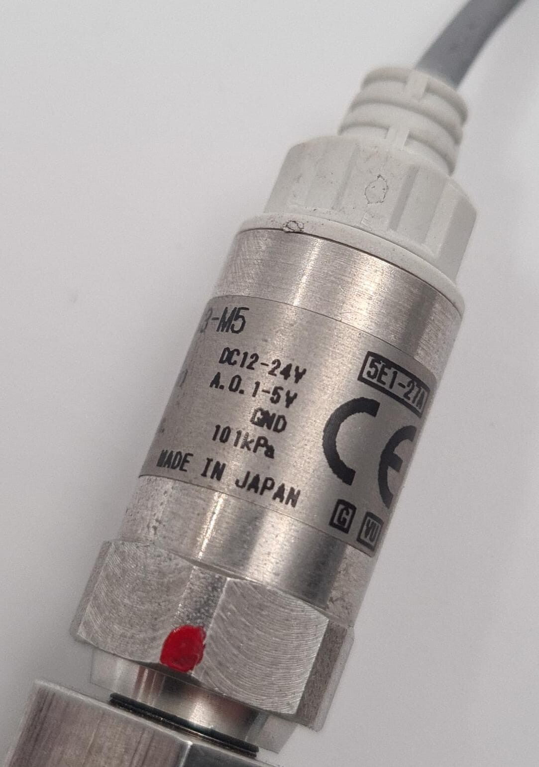 SMC Digital Pressure Sensor PSE302-M W/ PSE533-M5