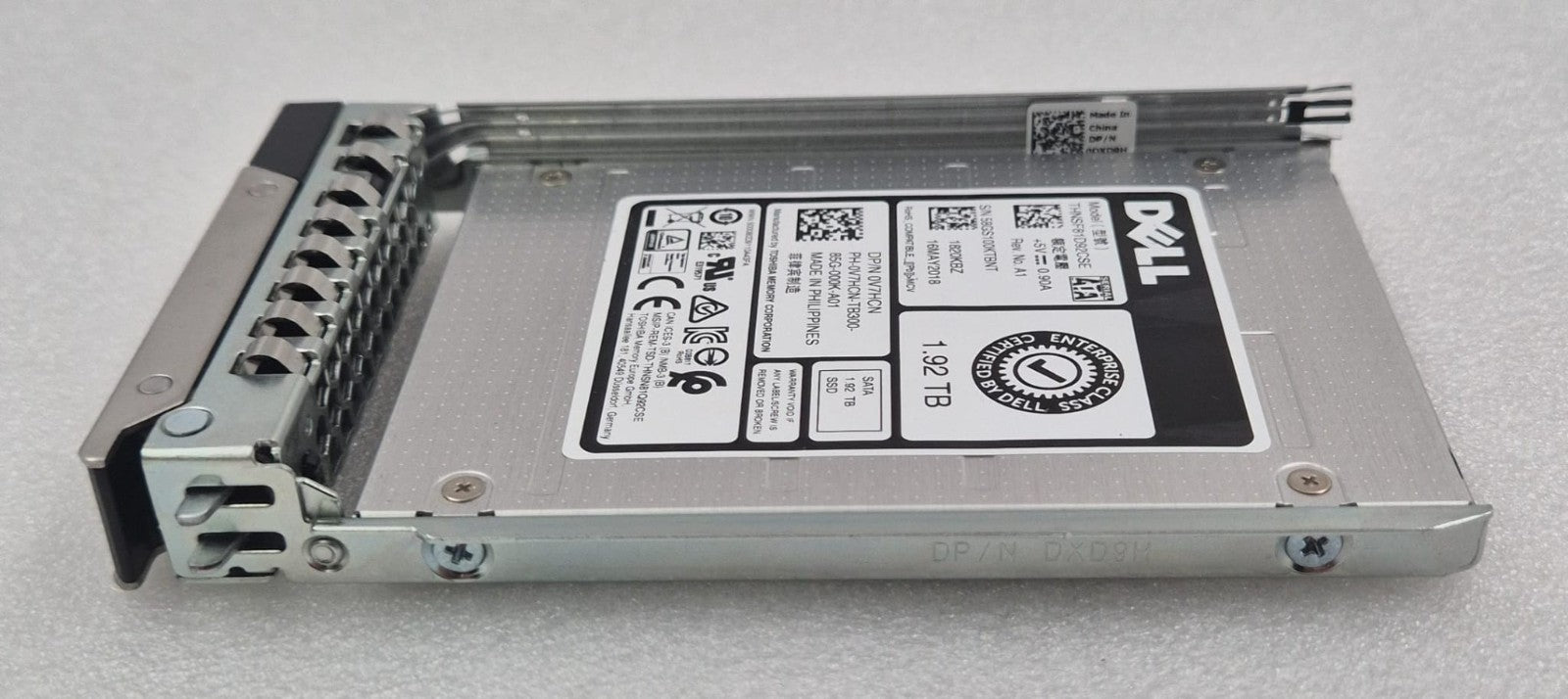 Dell 0V7HCN 1.92TB SATA 2.5 inch enterprise solid state drive THNSF81D92CSE with Dell server tray