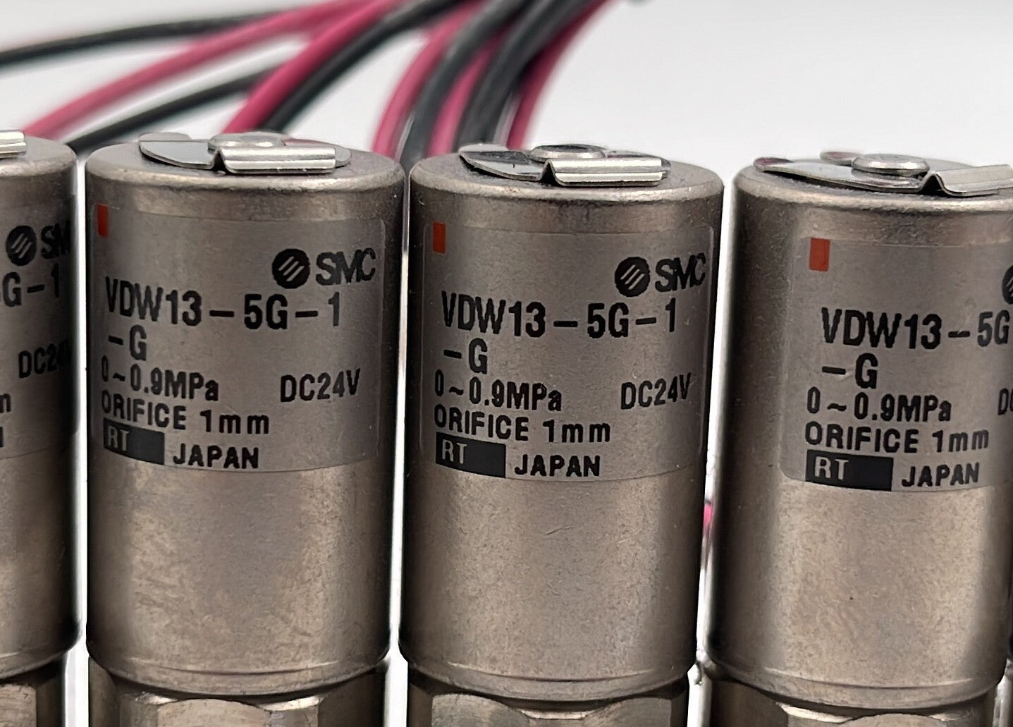 SMC VDW13-5G-1-G solenoid valve lot of seven with wiring harness for pneumatic automation systems