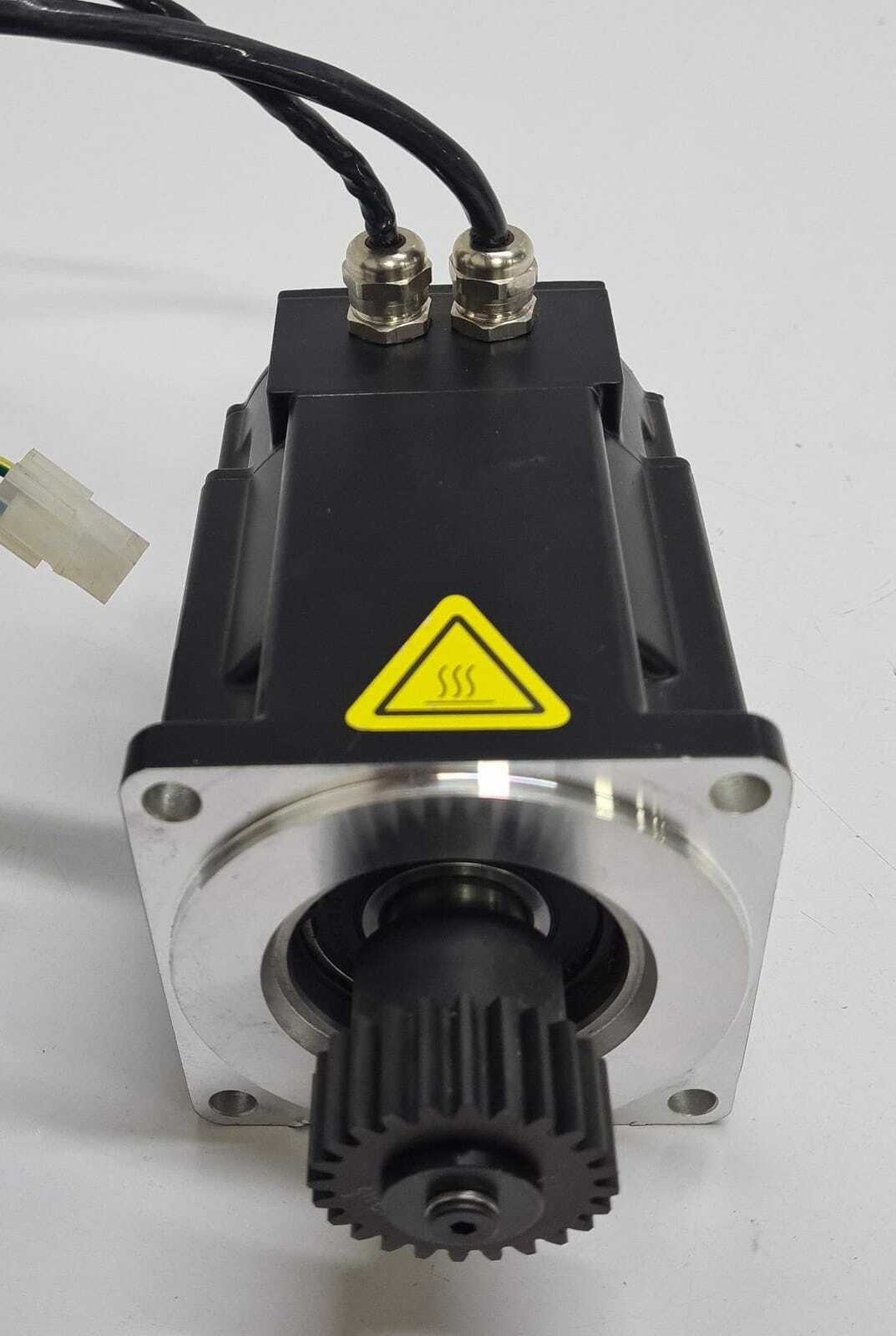 Danaher Motion Kollmorgen 3 PM Servomotor AKM41E- GCSN2- 02